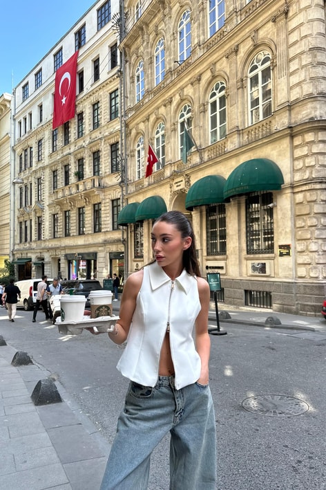 Çift Yönlü Fermuarlı Üst Beyaz