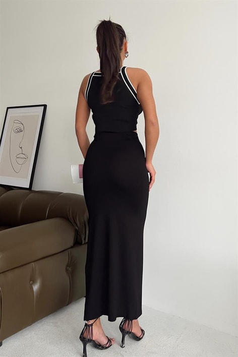 Halter Yaka Şeritli Crop Top Siyah