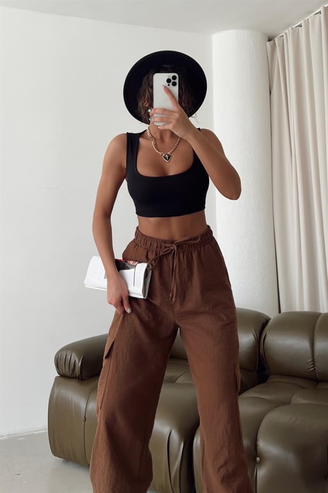 Kalın Askılı Yuvarlak Yaka Top Siyah