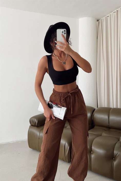 Kalın Askılı Yuvarlak Yaka Top Siyah