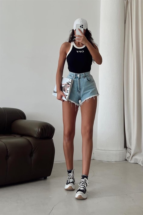 Off Şeritli Crop Top Siyah