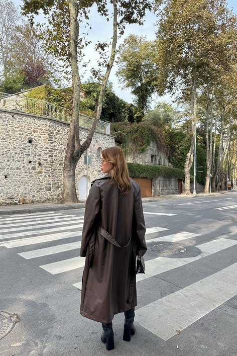 Kuşaklı Deri Trenchcoat Kahve