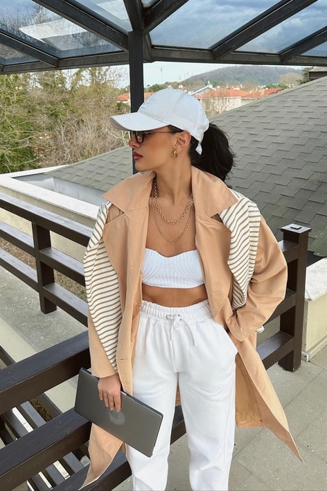 Omuz Apoletli Kruvaze Kemerli Trençkot Camel