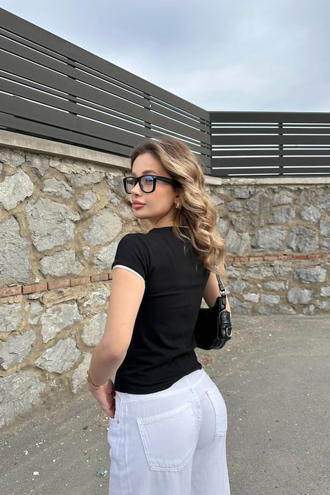Bıye Detay Tshırt Siyah