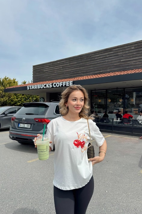 Cherry Tshirt Beyaz
