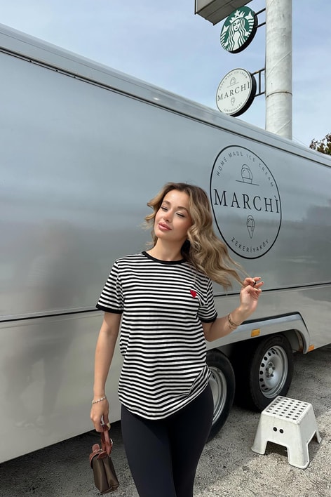 Çizgili Love Tshirt Siyah