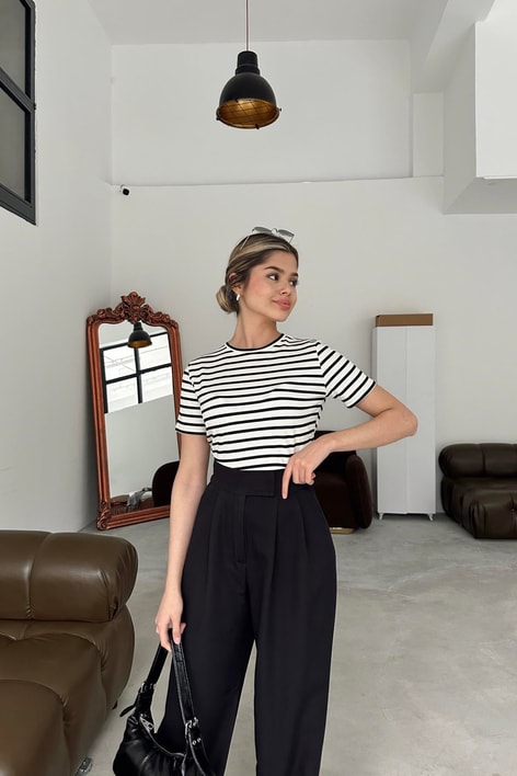 Çizigili Basic Tshirt Ekru