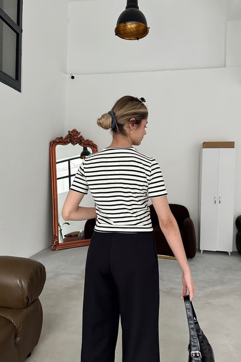 Çizigili Basic Tshirt Ekru