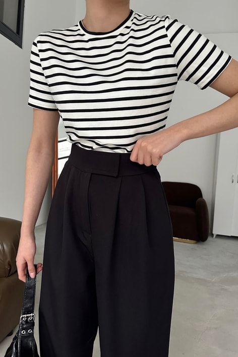 Çizigili Basic Tshirt Ekru