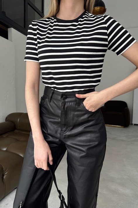 Çizigili Basic Tshirt Siyah