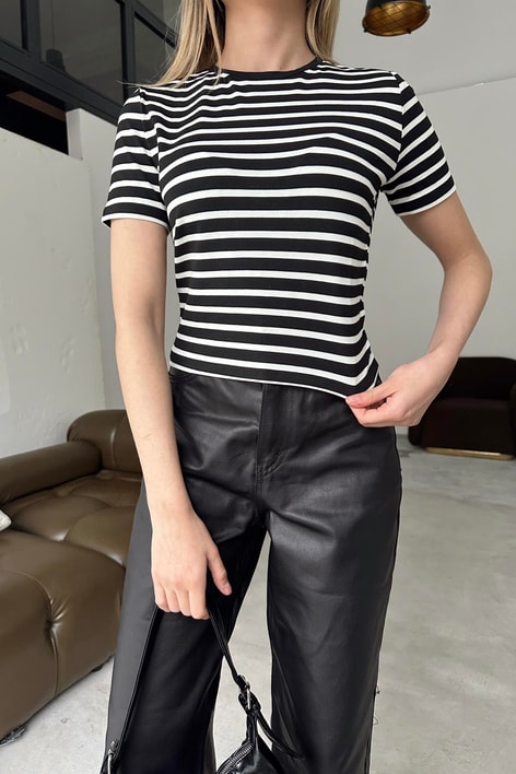 Çizigili Basic Tshirt Siyah