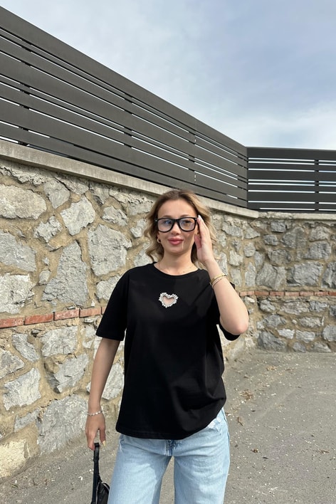 Kalp İşleme Tshirt Siyah
