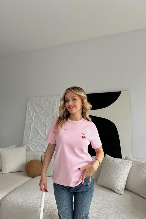 Kiraz Nakış Tshirt Pudra