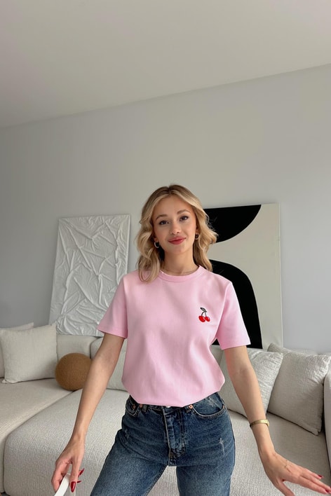 Kiraz Nakış Tshirt Pudra