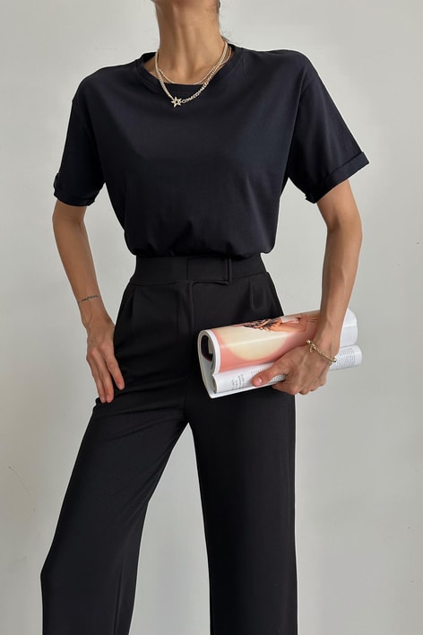 Kol Katlamalı Basic Tshirt Siyah