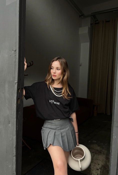 Kolyeli Tshirt Siyah