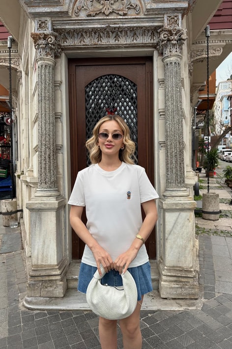 La Nakışlı Teddy Tshirt Beyaz