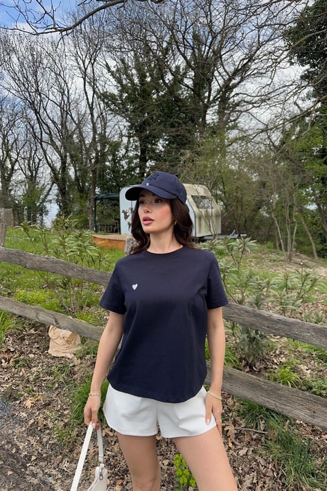 Mini Kalp Nakışlı Tshirt Lacivert