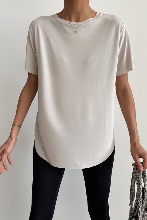 Oval Kesim Basıc Tshırt Taş