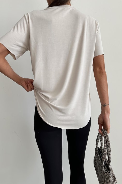 Oval Kesim Basıc Tshırt Taş