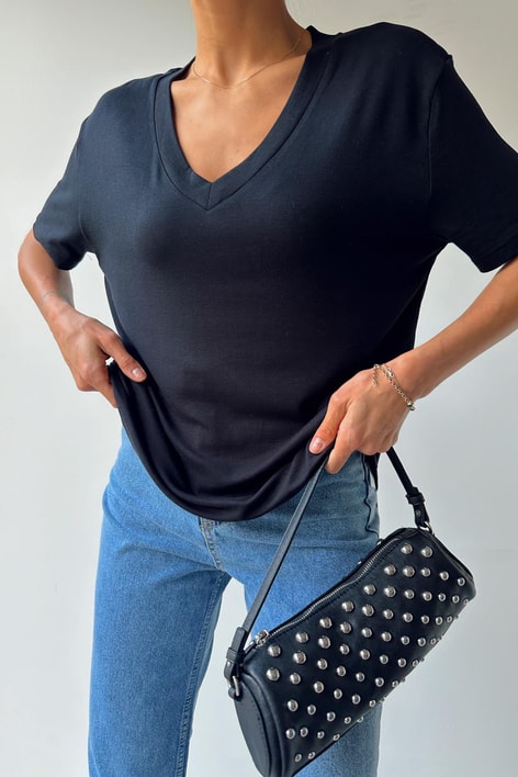 V Yaka Modal Kumaş Tişört Siyah