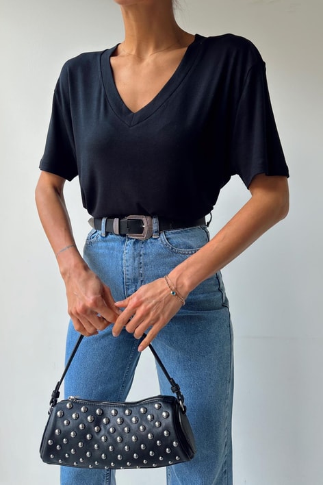 V Yaka Modal Kumaş Tişört Siyah