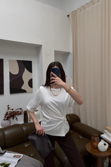 Vatkalı Ön Büzgü Detay Tshirt Beyaz