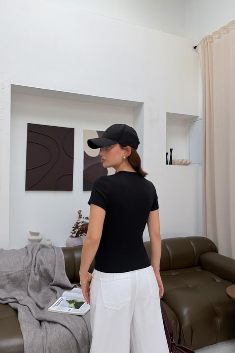 Yuvarlak Yaka Basic Tshirt Siyah
