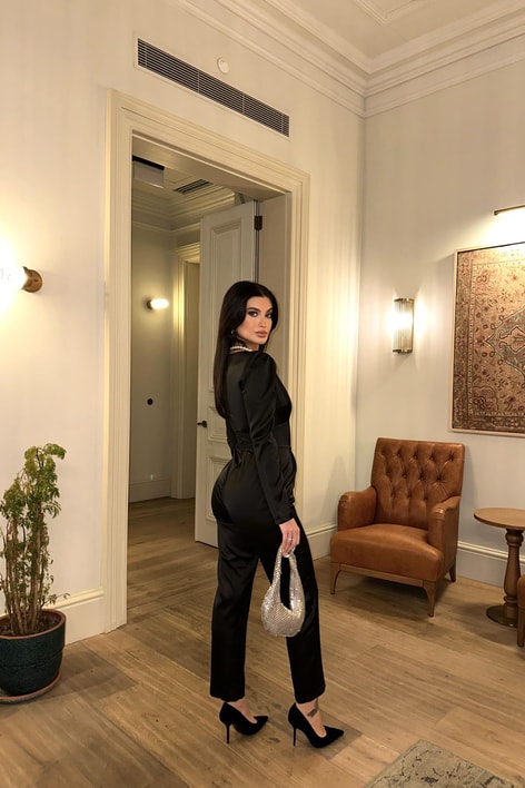 Mini Düğmeli Saten Tulum Siyah