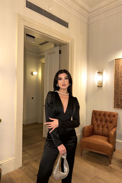 Mini Düğmeli Saten Tulum Siyah