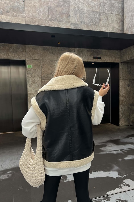 İçi Kürklü Deri Yelek Siyah