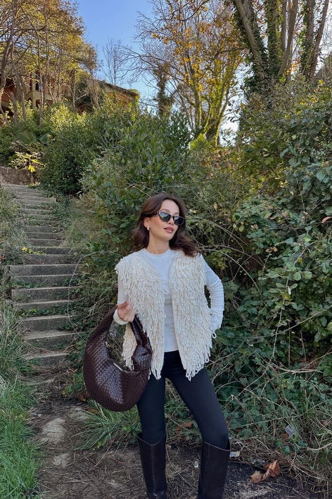 Püsküllü Yelek Ekru