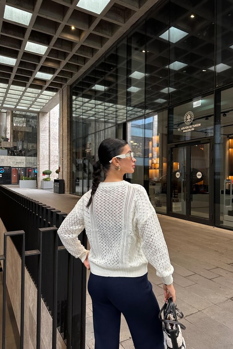 Yırtık Detaylı Kazak Bej