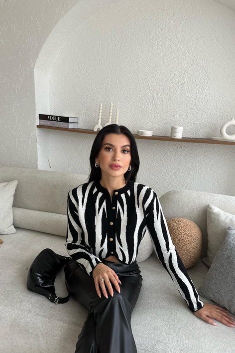 Zebra Desen Gold Düğmeli Bluz Siyah
