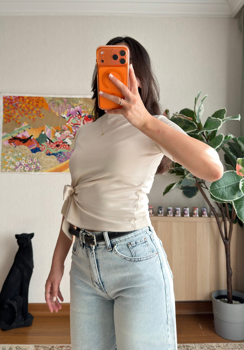 Asira Yan Bağlamalı T-Shirt Bej