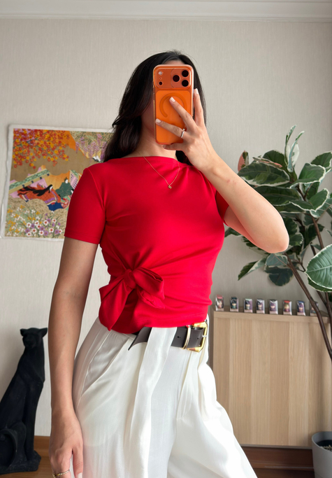 Asira Yan Bağlamalı T-Shirt Kırmızı