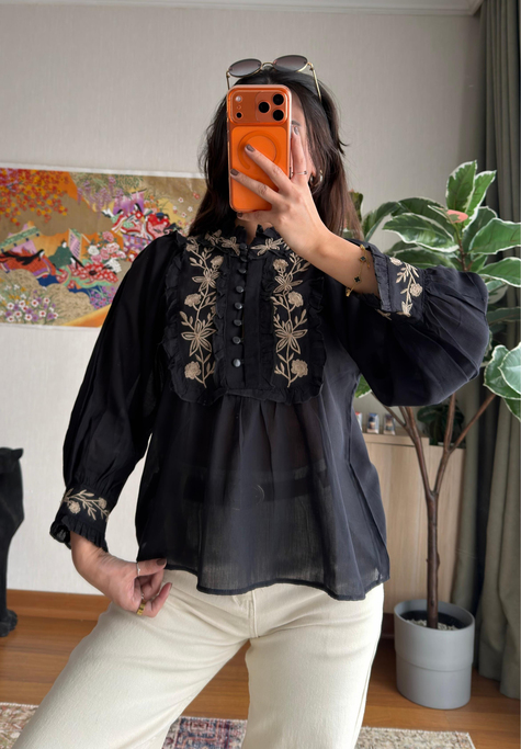 Daria Nakışlı Bluz