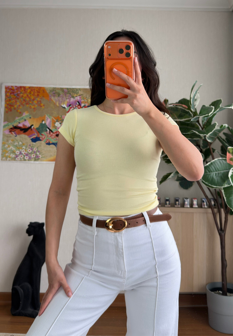 Geniş Bisiklet Yaka Crop T-Shirt Sarı
