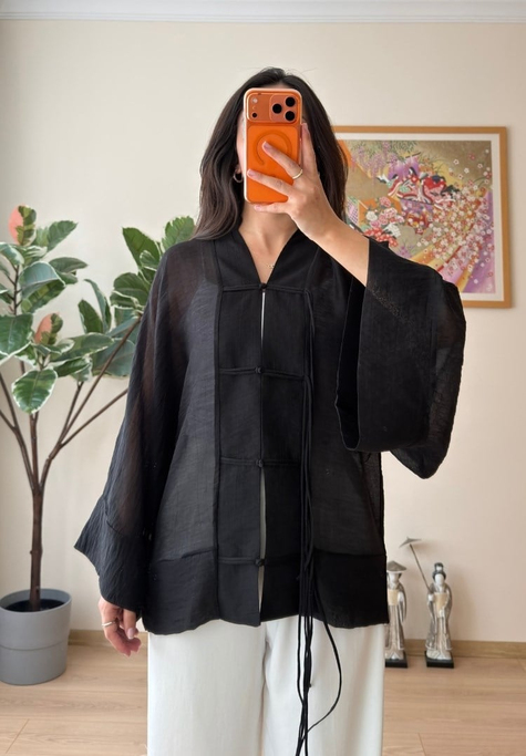 Kasumi Brit Düğmeli Kimono Siyah