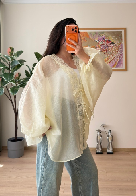 Kinu Dantel Detaylı Bağlamalı Kimono Sarı