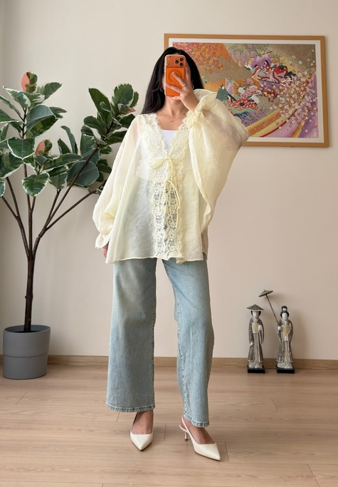 Kinu Dantel Detaylı Bağlamalı Kimono Sarı