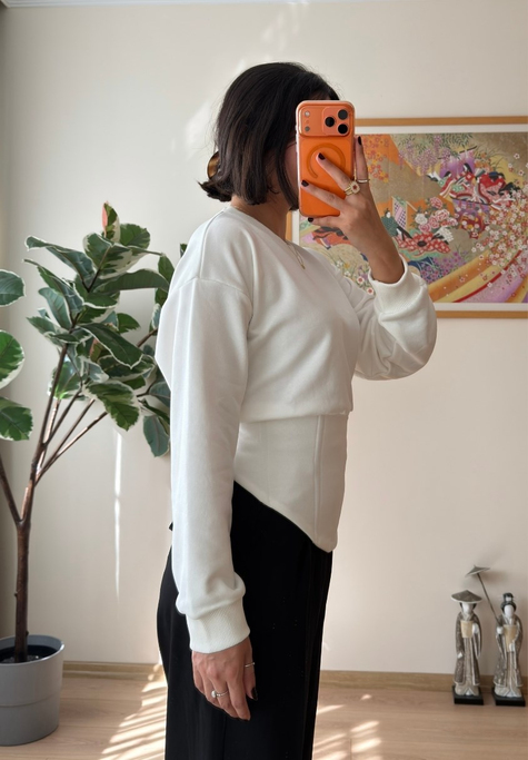 Korse Detaylı Bağcıklı Sweatshirt Beyaz
