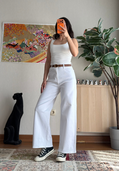 Yuriko Kemerli Bol Paça Jean Beyaz