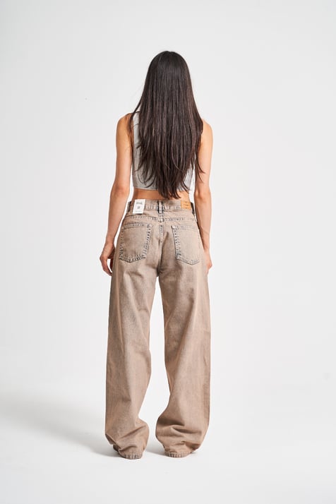 Antik Mid-Rise Loose Fit Jean