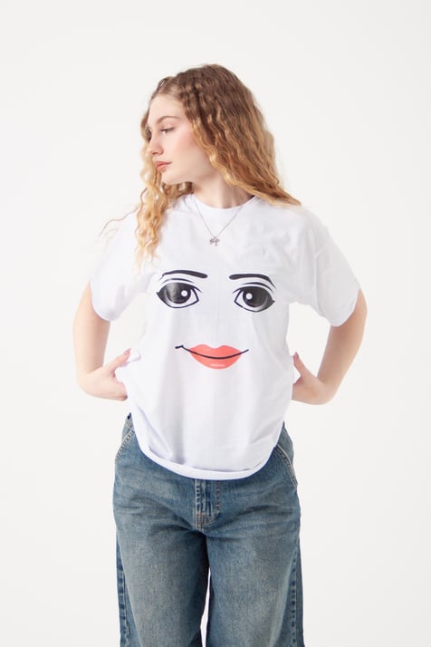 Beyaz Roblox Yüz Regular Fit Tişört