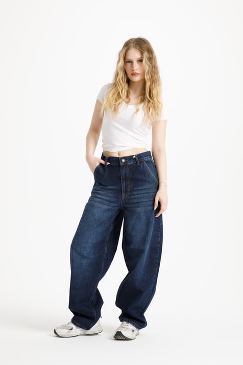 Koyu İndigo Taşlamalı Skater Jean