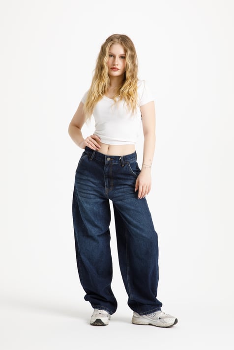 Koyu İndigo Taşlamalı Skater Jean