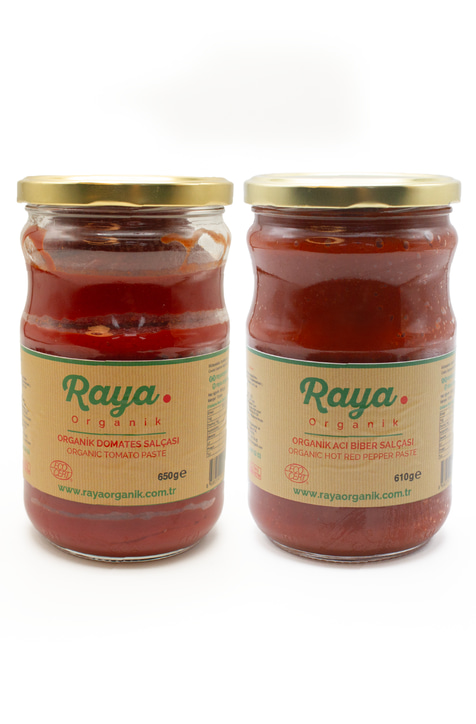 Organik Domates Salçası 650 g ve Organik Acı Biber Salçası 610 g