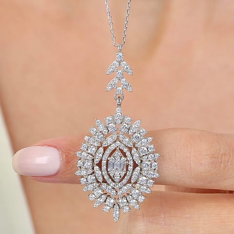 Effective Diamond baget taşlı 925 ayar gümüş kolye