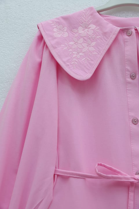Bebe Yaka Nakışlı Beli Bağlamalı Poplin Gömlek -Pembe-Gömlek-441-4291-R20